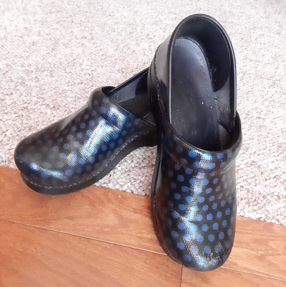 Dansko Clogs size 39 - Picture 3 of 15